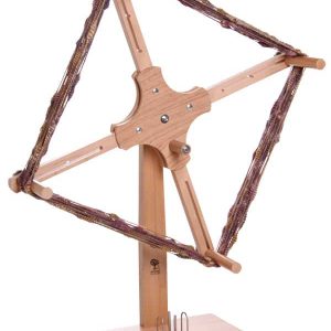 Molenhaspel  (skeiner) gelakt